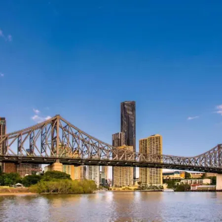 Sk2 - Charming Skyline Cbd W River Views 3 Bedroom Private *