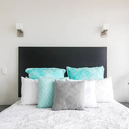 Arena Convenient 2 Bedroom Brisbane