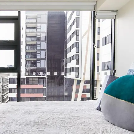 Arena Convenient 2 Bedroom Apartment Brisbane