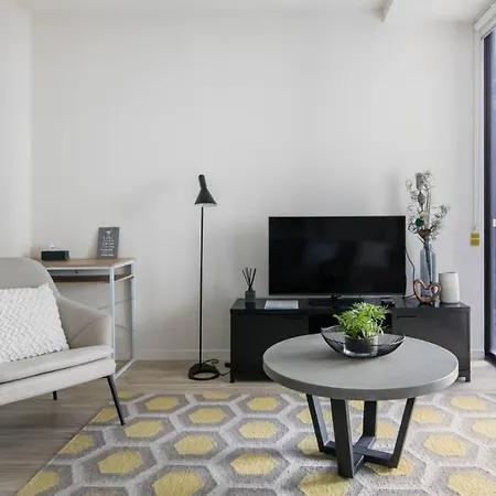 Apartment Arena Convenient 2 Bedroom