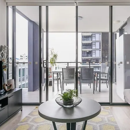 Apartment Arena Convenient 2 Bedroom Brisbane