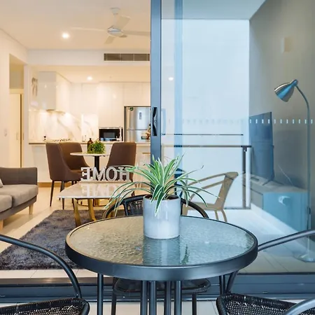 South Bank Beautiful River View Tower Apartment
