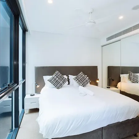 South Bank Beautiful River View Tower Apartment Brisbane