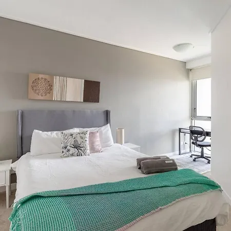 S&p - Tank St Apartment