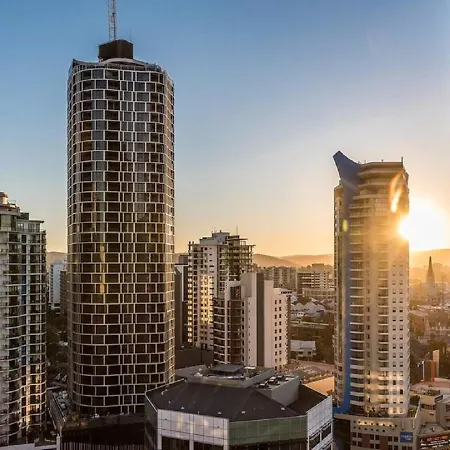 Apartment Executive 3 Bedroom Family - Cbd - Views - Netflix - Fast Wifi - Free Parking Brisbane