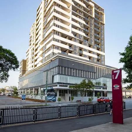 Linton 3* Brisbane