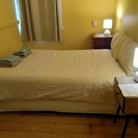 Minto Colonial 4* Brisbane