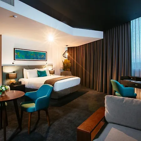 Hotel Eatons Hill Brisbane