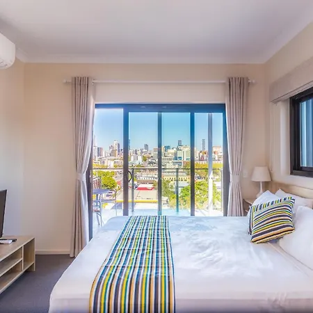 Aparthotel The Windsor, & Brisbane