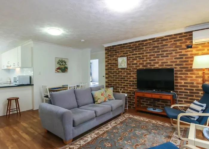 St Lucia 2 Bedroom Apartment Close To Uq And Citycat