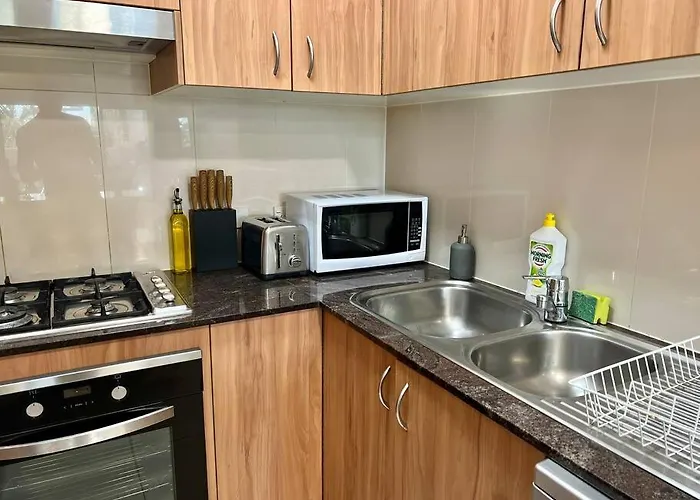 2-Bed Acropol Apartment With Balcony & Parking