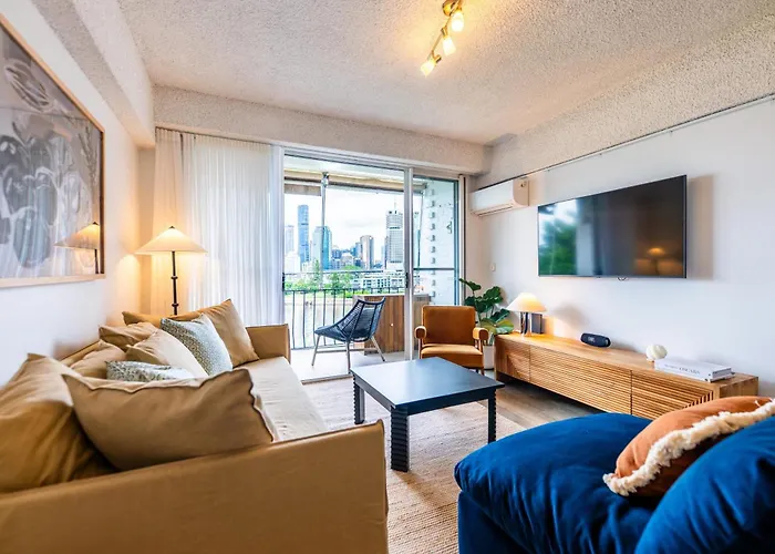 City & Story Bridge View 2 Bedrooms Unit W Parking