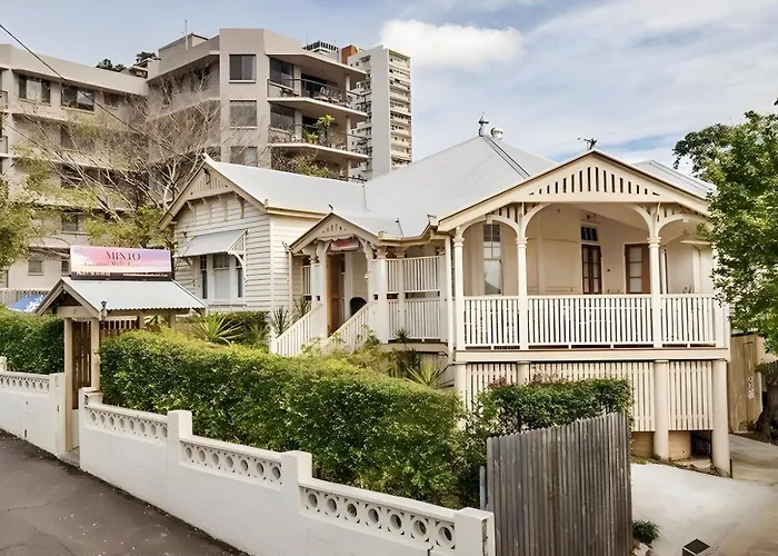 Minto Accommodation Brisbane