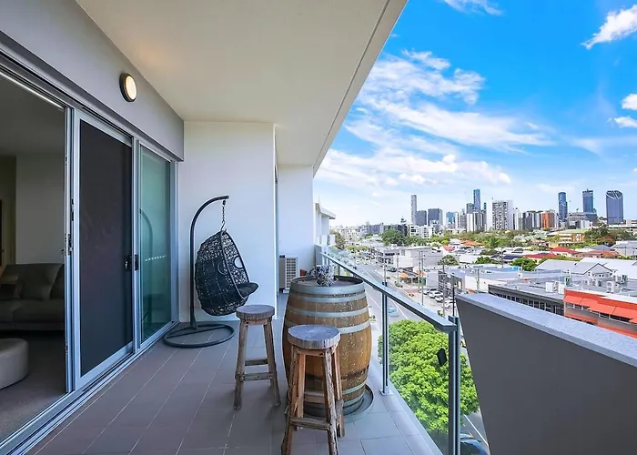 Montague Metropolitan - Brisbane Cityscape Oasis
