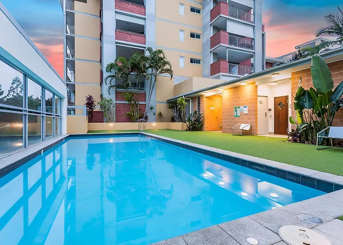 2-Bed Near Brisbane Cbd With Pool, Sauna & Bbq Duplicate