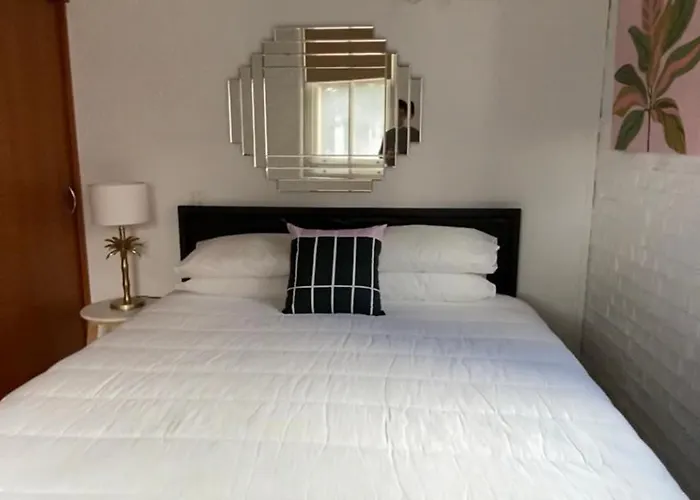 Spacious 1 Bedroom Apartment In Teneriffe Brisbane
