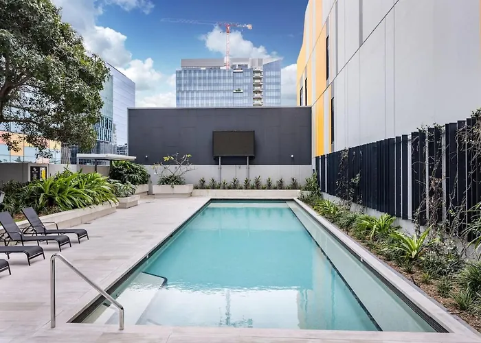 Steps To High End Cafes And Shops Deck N Pool