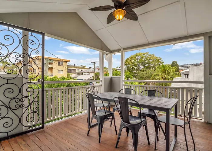Cedar Street Lodge Upper 3Br2Bath Pets