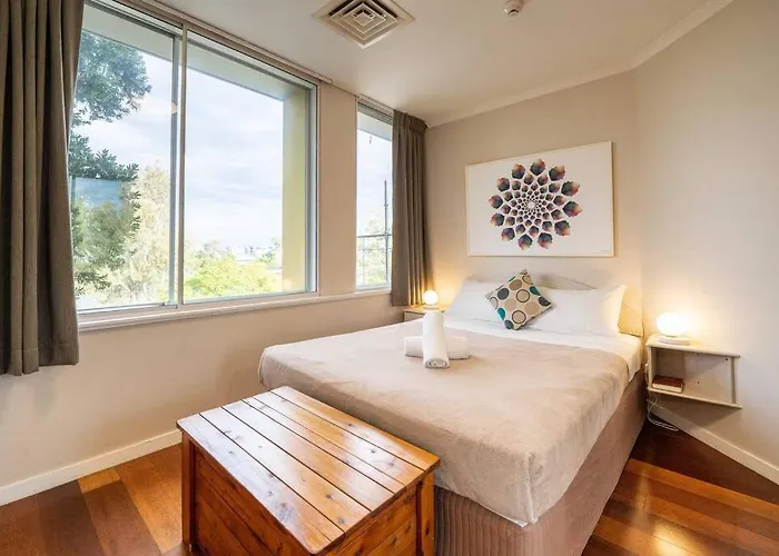 Quaint Auchenflower 1B1B Apt W Parking Close To Uq - Af304