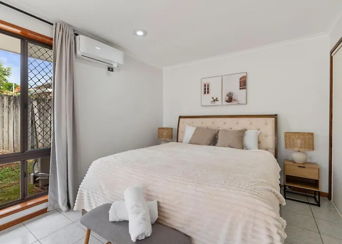 Affordable 1Bed Studio Close To Malls And Transit