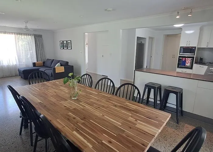 Wynnum Creek Retreat