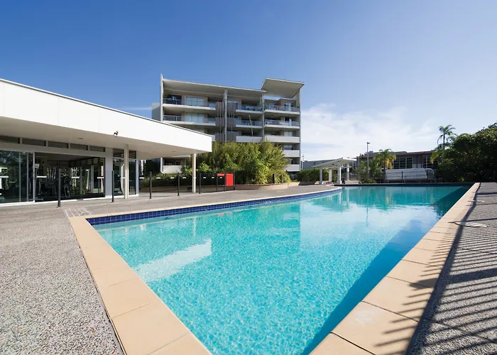 Oaks Brisbane Mews Suites