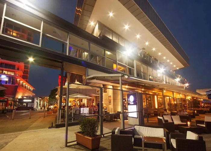 Riverside Living In Portside Wharf Hamilton
