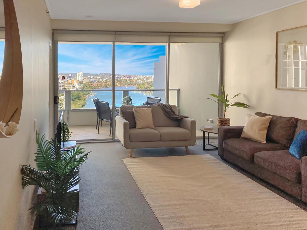 Apartment Amazing River View - 3 Bedroom - Cbd - Netflix - Fast Wifi - Carpark Brisbane