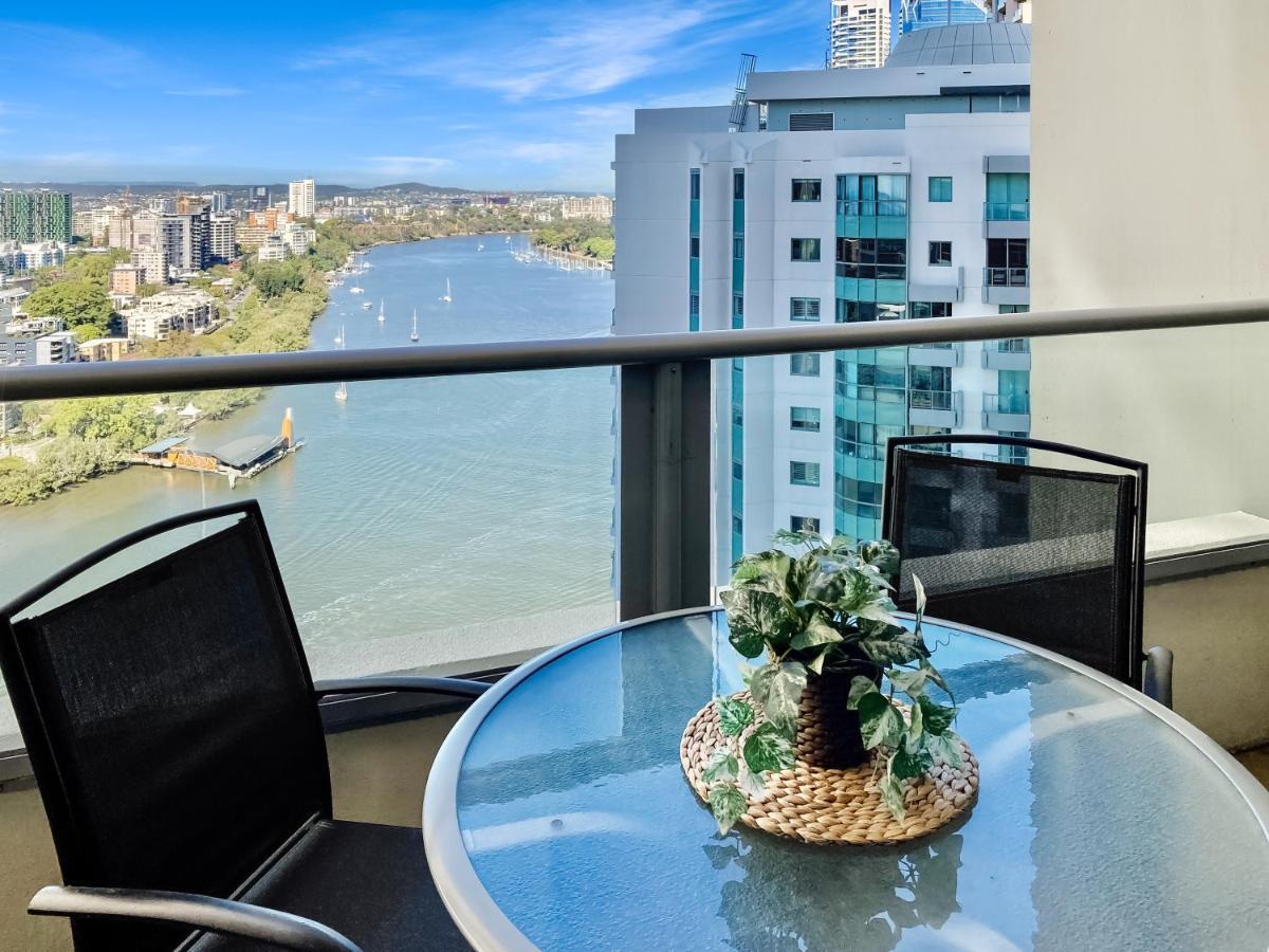 Amazing River View - 3 Bedroom - Cbd - Netflix - Fast Wifi - Carpark Apartment Brisbane