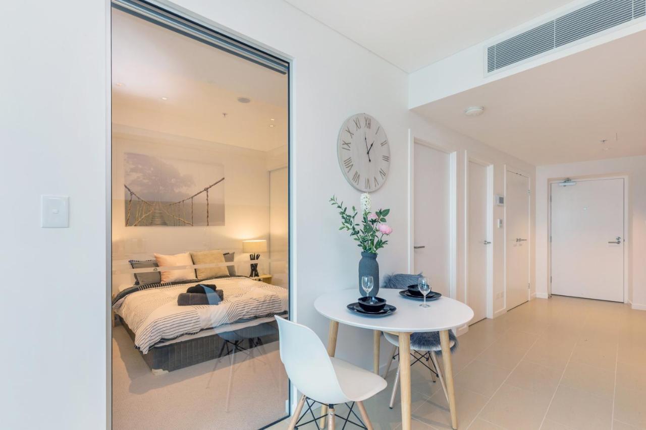 Kozyguru Skytower Cbd 2 Bed Qbn222-1815 * Brisbane