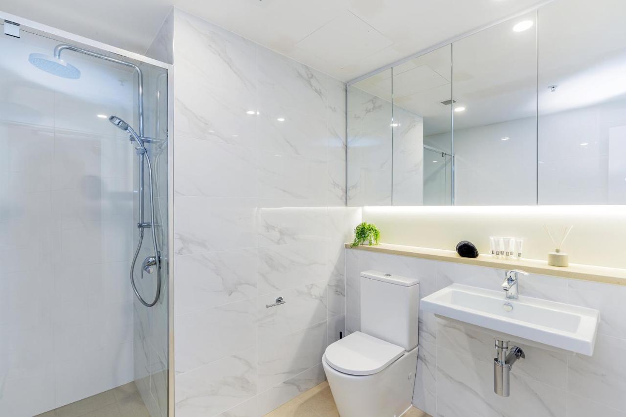 Kozyguru Skytower Cbd 2 Bed Qbn222-1815 * Brisbane