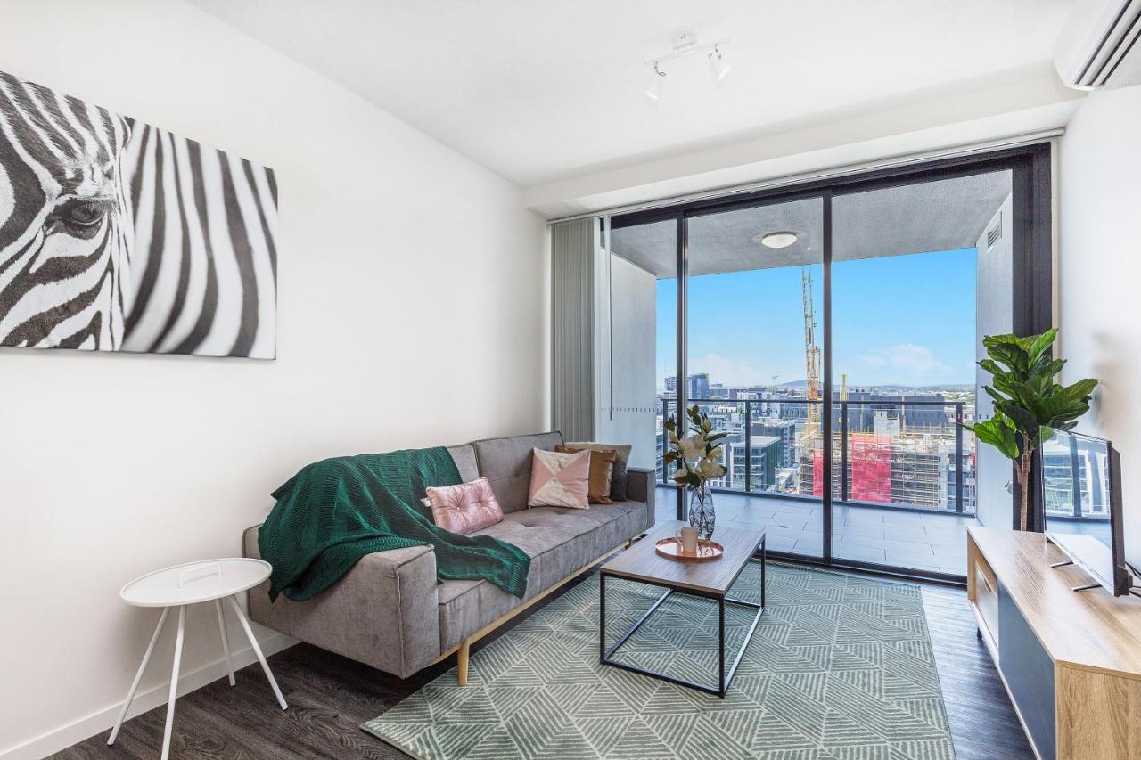 Kozyguru South Funky 1 Bed Free Parking Qsb027-1810 * Brisbane