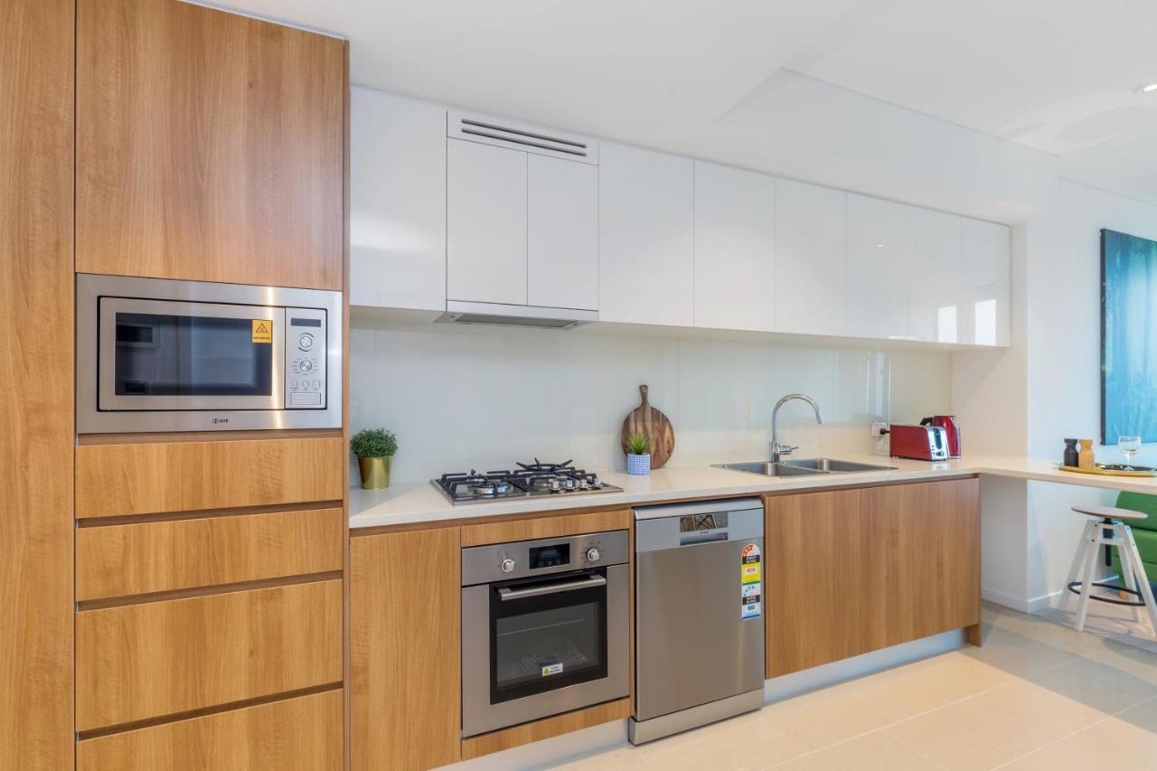 Kozyguru Skytower Cbd 2 Bed Qbn222-1815 *