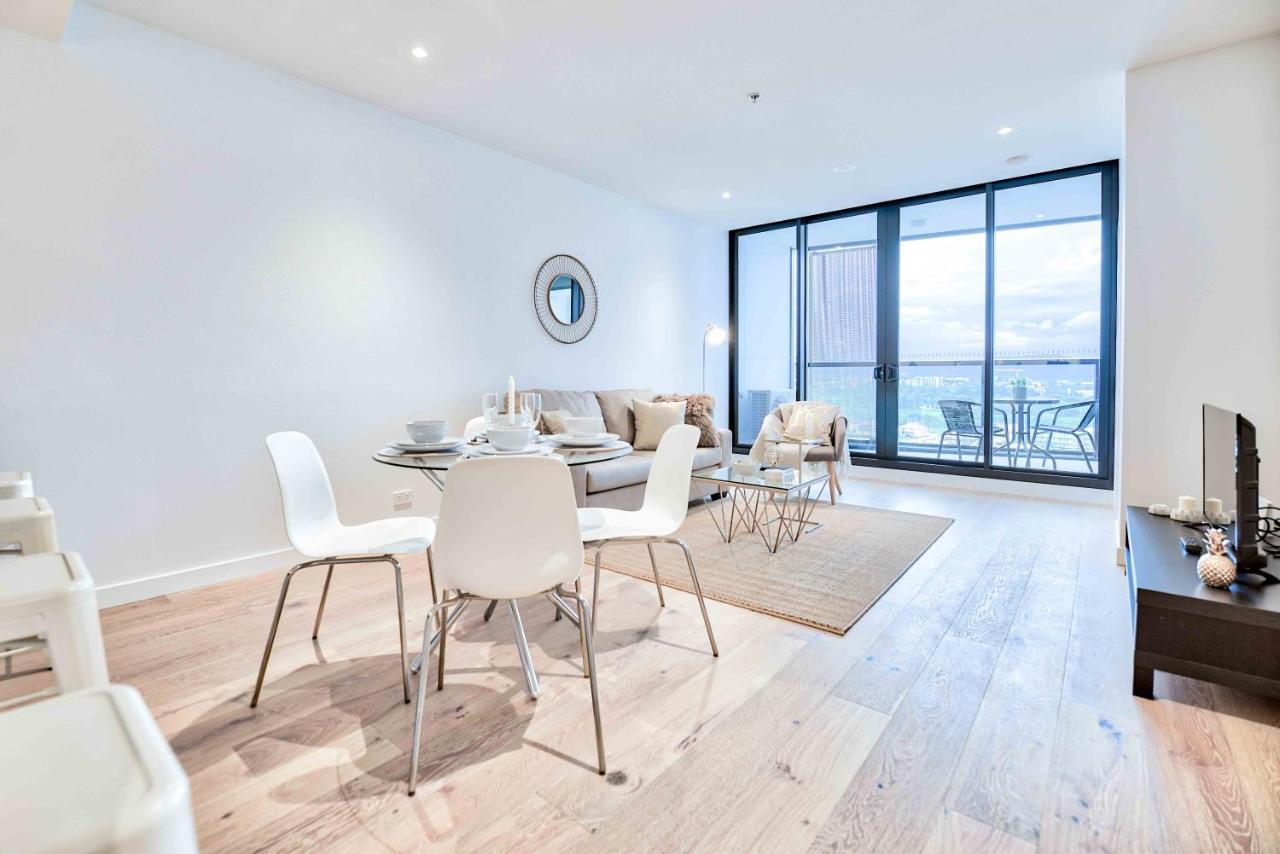 Kozyguru Fortitude Valley High Level 2 Bed + Free Parking Qfv179-2612