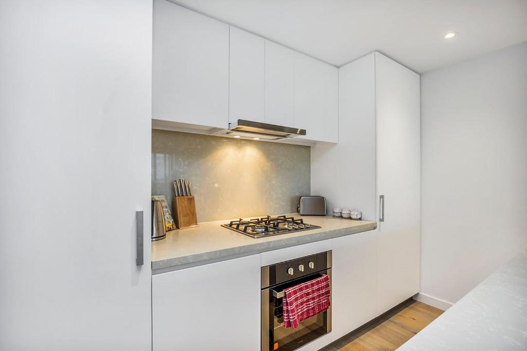 Apartment Kozyguru Fortitude Valley 2 Bed Designer + Free Parking Qfv179-803 Brisbane