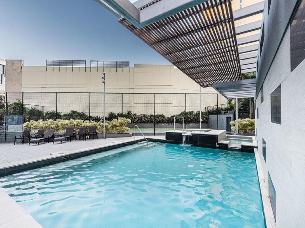 Amazing River View - 3 Bedroom - Cbd - Netflix - Fast Wifi - Carpark Apartment