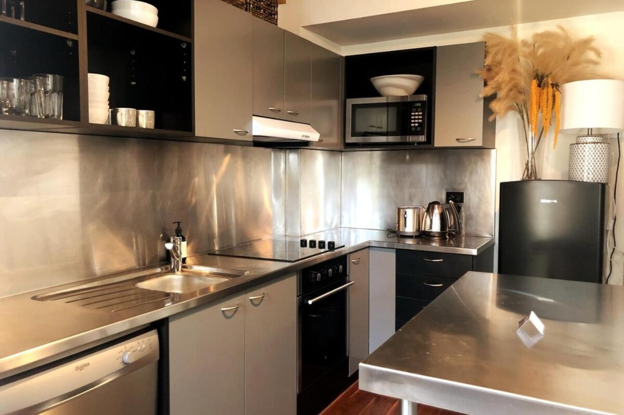 Classic Woolstore In Teneriffe Apartment *