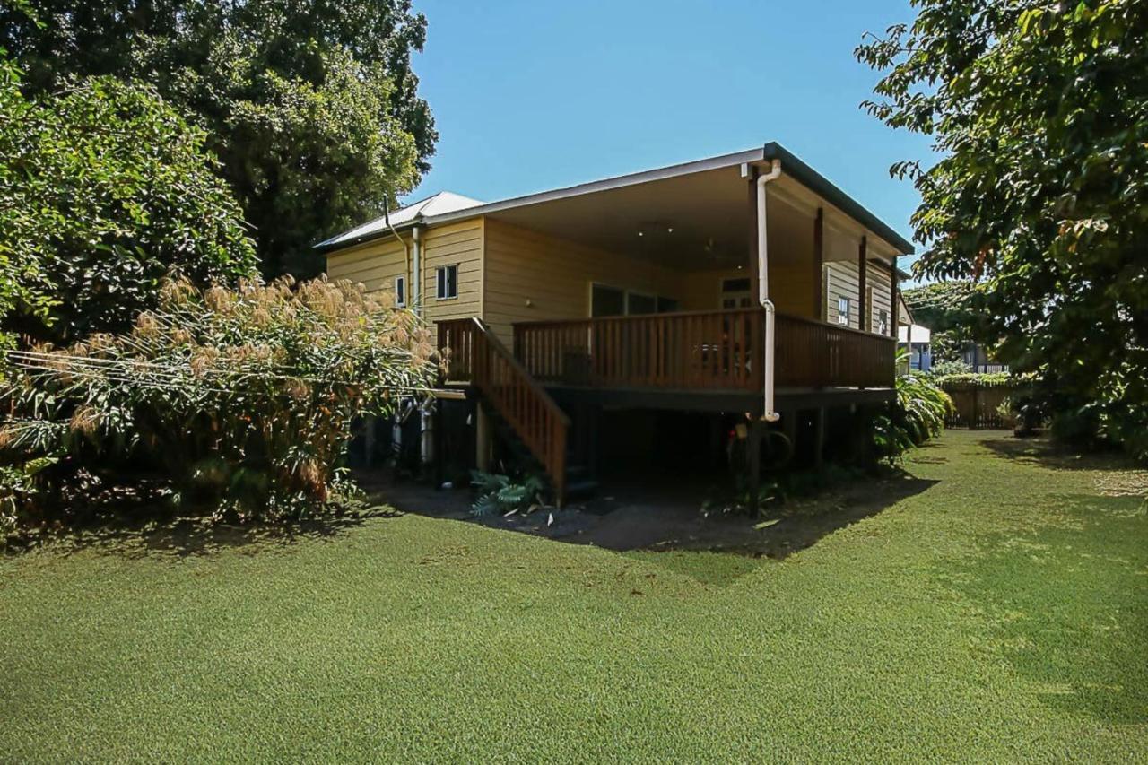 Walk To The Charming Character Holiday home