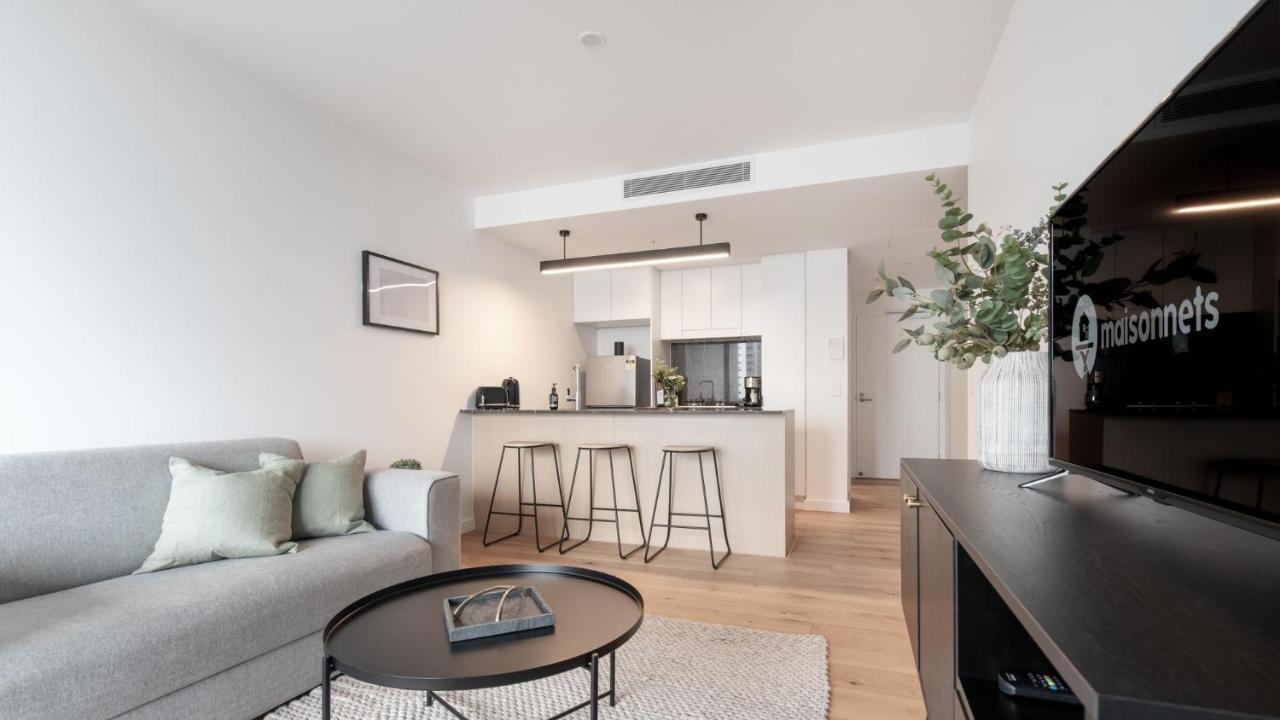 Apartment Living 2 Bedroom With Pool, Spa, Gym & Parking Brisbane
