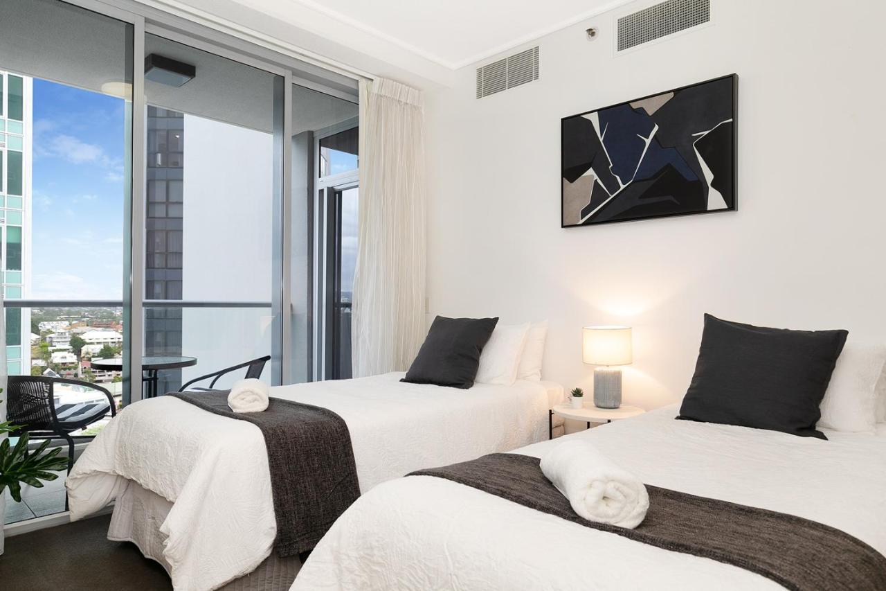 Apartment Amazing River View - 3 Bedroom - Cbd - Netflix - Fast Wifi - Carpark *