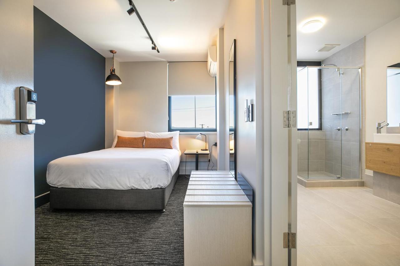 Nightcap At Chardons Corner Brisbane