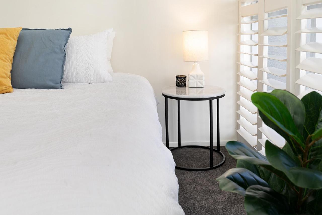 Amazing River View - 3 Bedroom - Cbd - Netflix - Fast Wifi - Carpark
