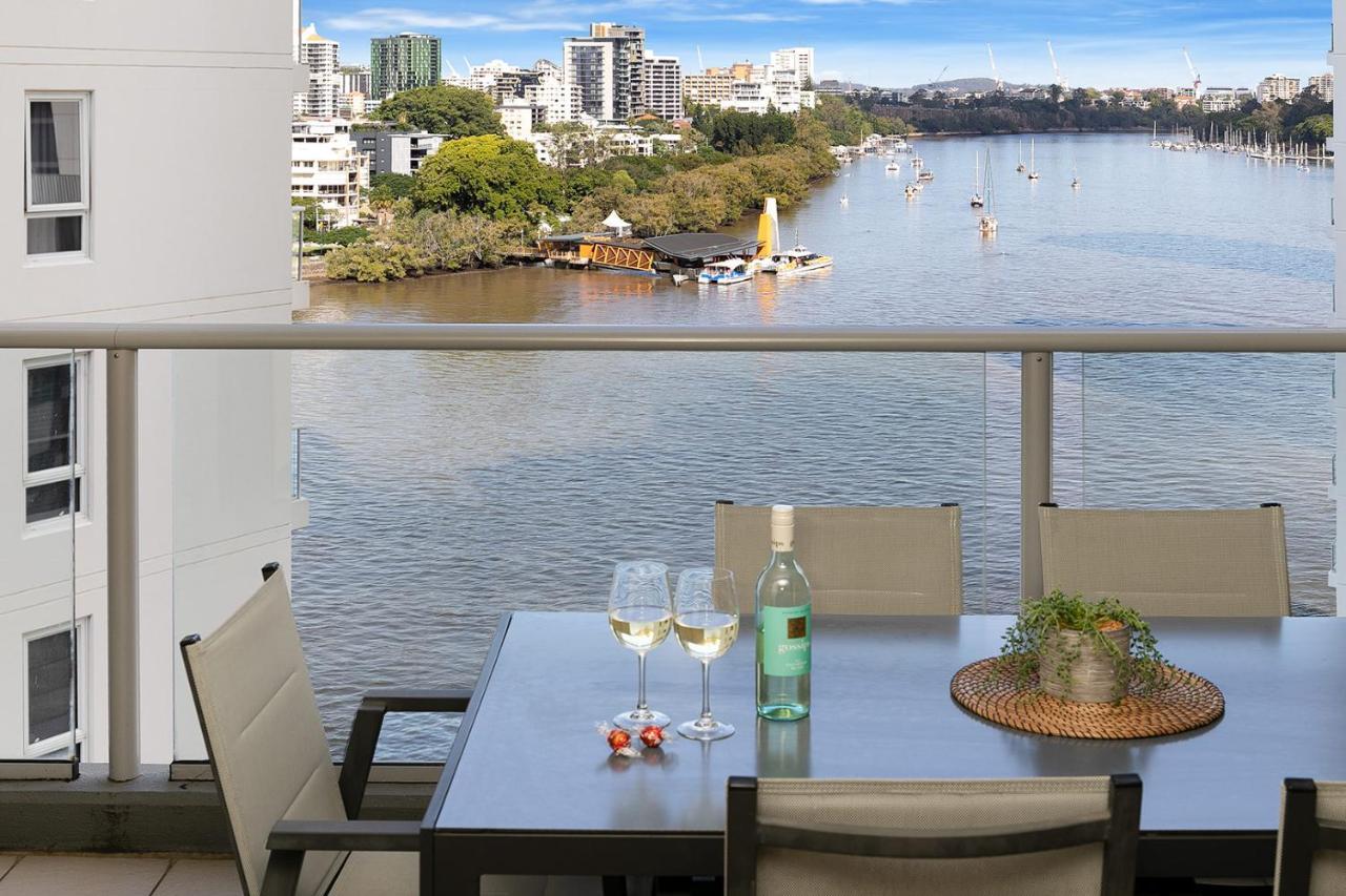 Apartment Amazing River View - 3 Bedroom - Cbd - Netflix - Fast Wifi - Carpark Brisbane
