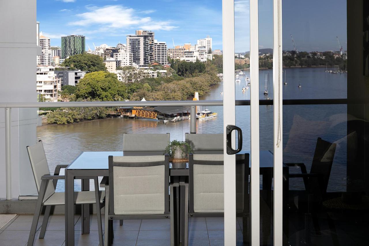 Apartment Amazing River View - 3 Bedroom - Cbd - Netflix - Fast Wifi - Carpark Brisbane