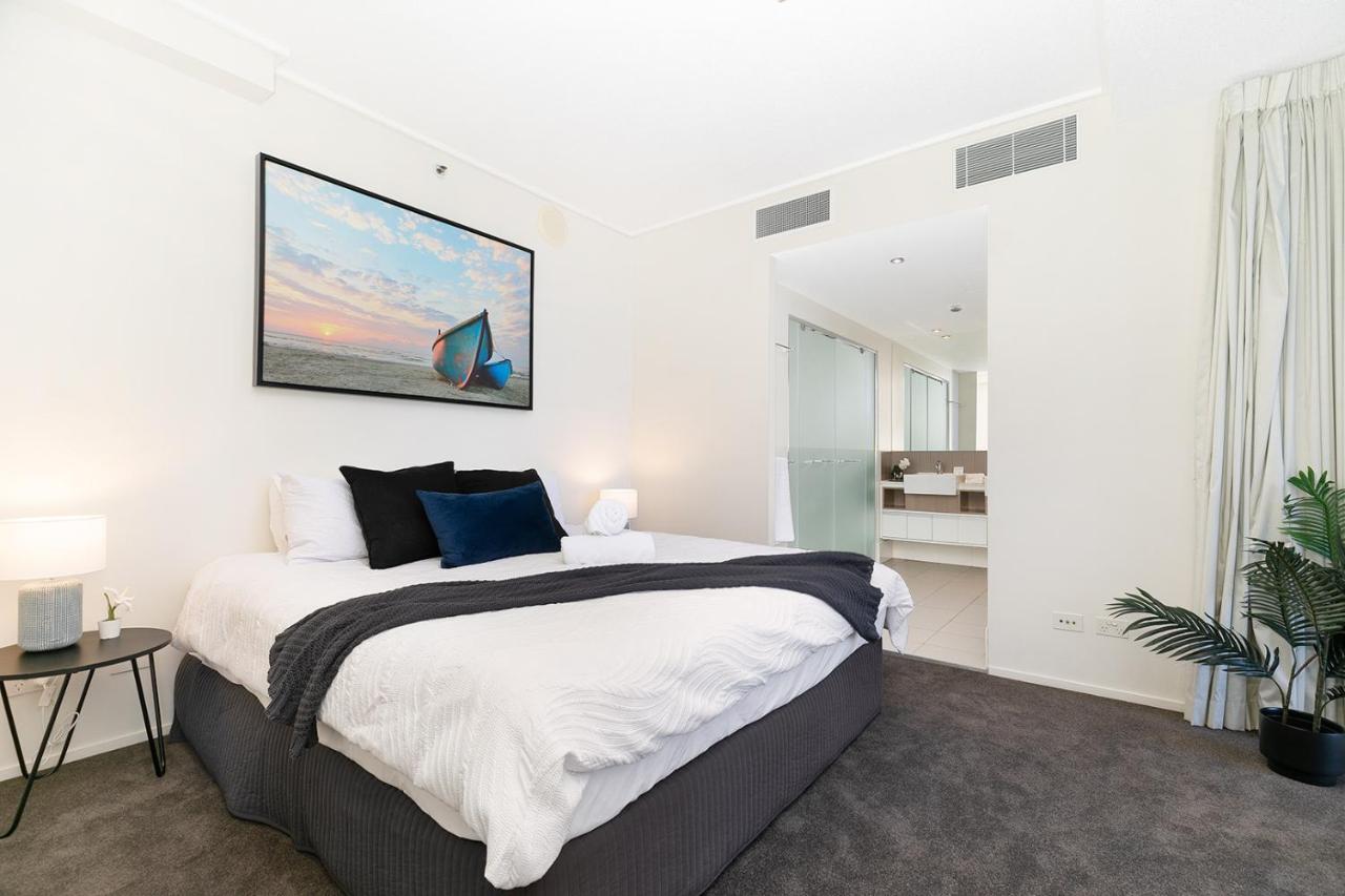 Amazing River View - 3 Bedroom - Cbd - Netflix - Fast Wifi - Carpark *