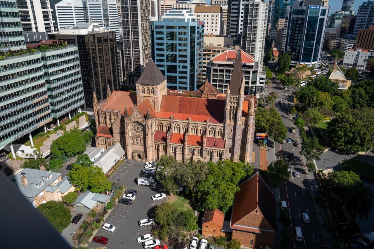 Lvl 23 Spire Infinity Pool Netflix Wifi Carpark By Stylish Apartment Brisbane