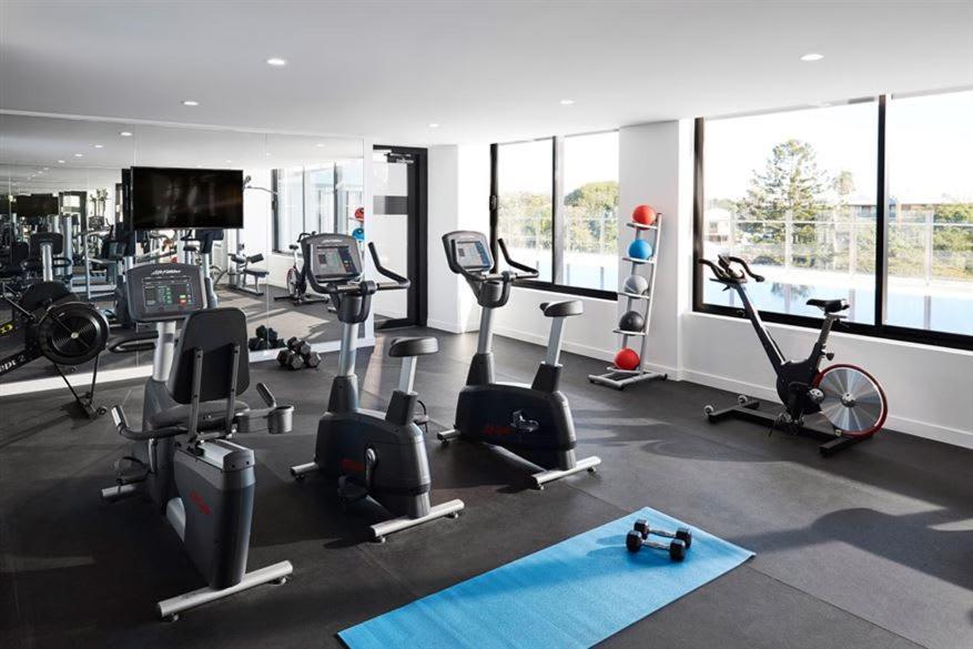 Modern Central 2 Bed Carpark Wifi Netflix Pool Gym * Brisbane