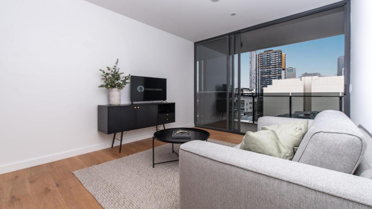 Living 2 Bedroom With Pool, Spa, Gym & Parking Apartment Brisbane