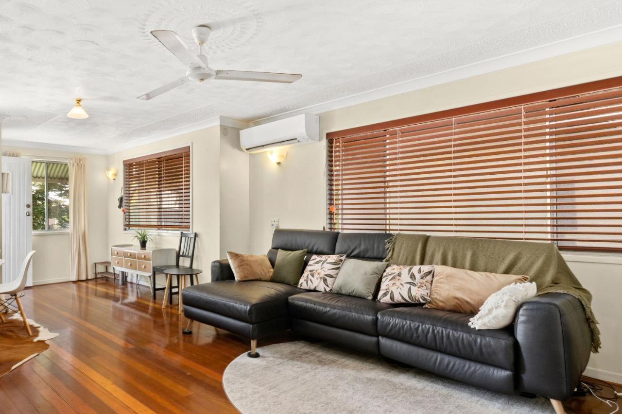 Apartment Kozyguru Albion Charming House With 3 Bedroom Parking -qal035 Brisbane