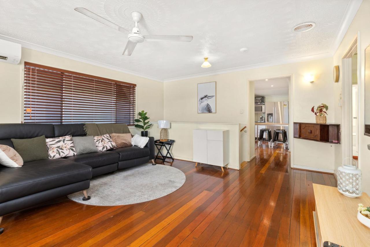 Apartment Kozyguru Albion Charming House With 3 Bedroom Parking -qal035 *